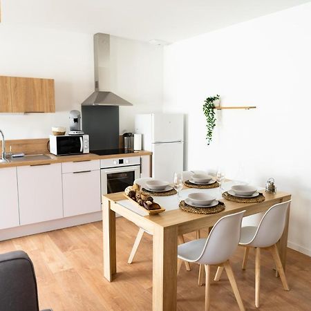 Spacieux Appartement Avec Parking Prive A Saumur Kültér fotó